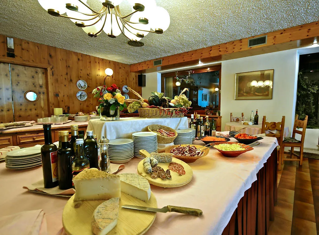 Hotel Nazionale Bormio 3*,  Italy